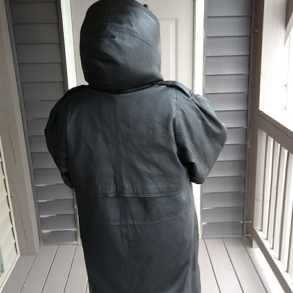 A Jacket - Picture 2 of 7